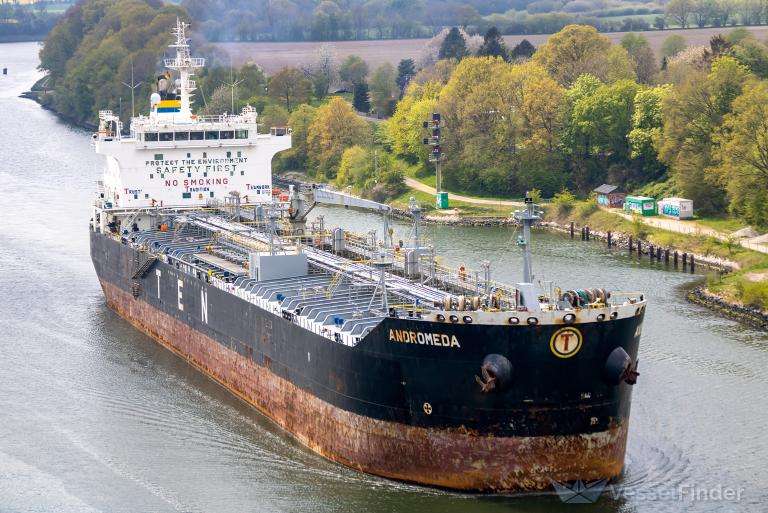 Panama-Flagged Oil Tanker Damaged In Houthi Missile Strike